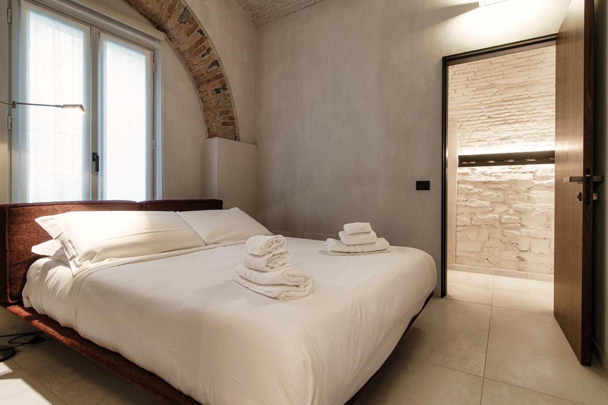Suites Lorodellago Como - The House Of Travelers Εξωτερικό φωτογραφία